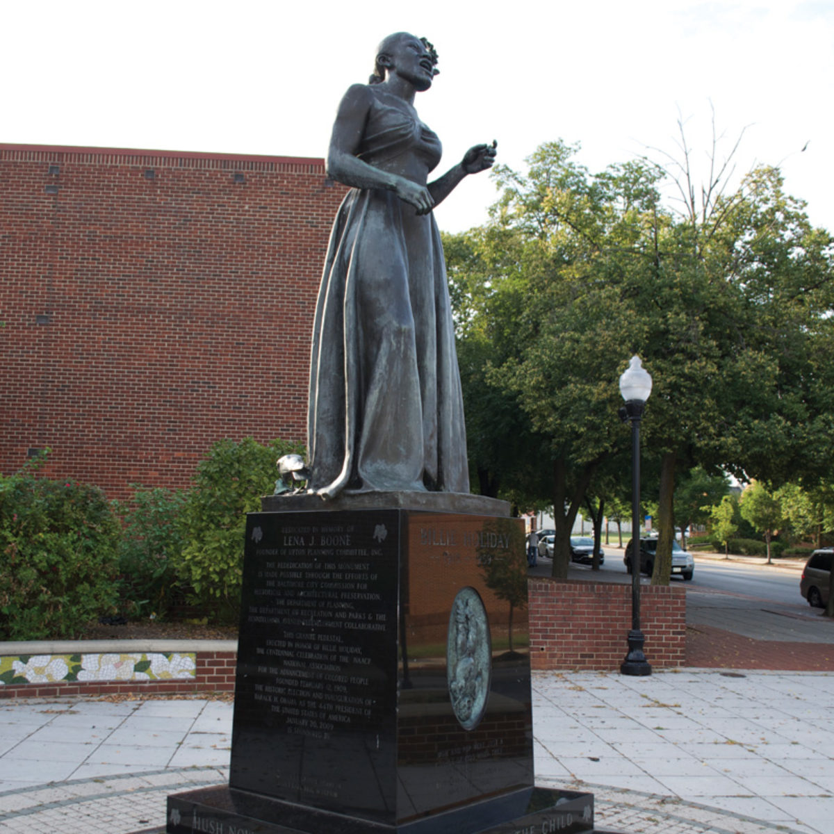 Billie Holiday statue