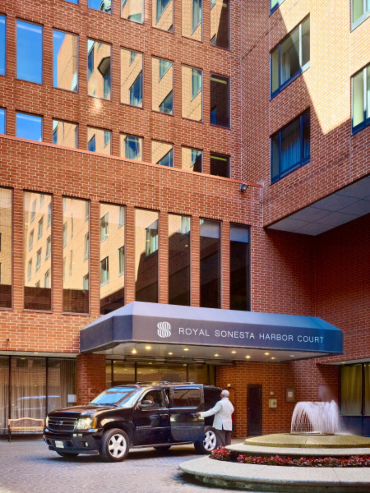 Royal Sonesta Harbor Court Baltimore