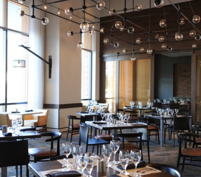 Apropoe's – Dining Area