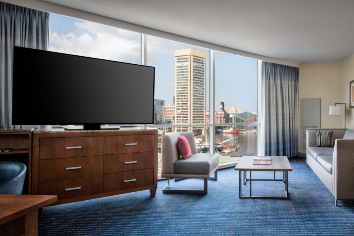 Hyatt Regency Baltimore Inner Harbor Superior Suite Parlor