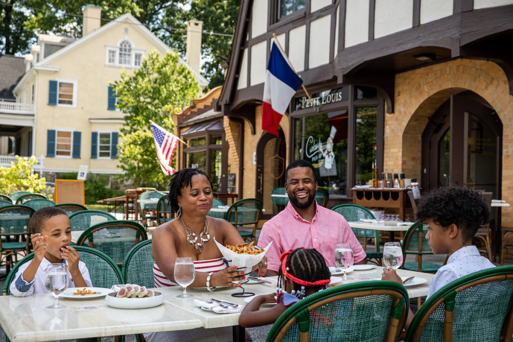 Petit Louis Outdoor Space