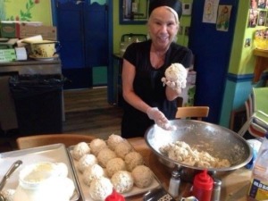 Koco's Pub founder makes crab cakes