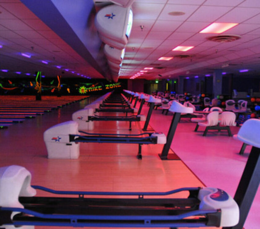 Shake & Bake Family Fun Center