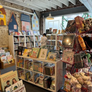 Interior of snug books in Hamilton-Lauraville