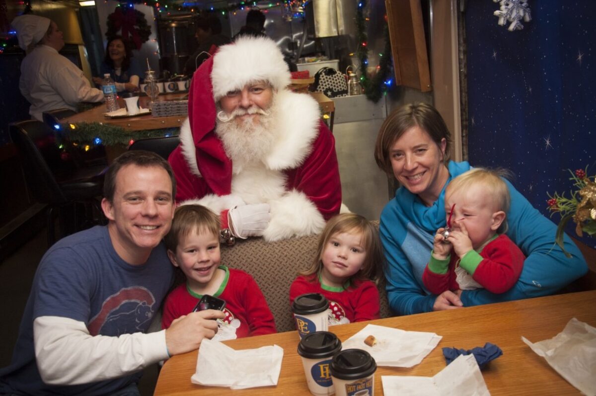 THE POLAR EXPRESS: Train Ride