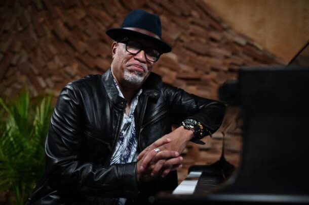 #1 Smooth Jazz Pianist Bob Baldwin
