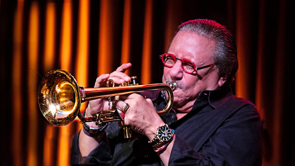 Arturo Sandoval with trumpet