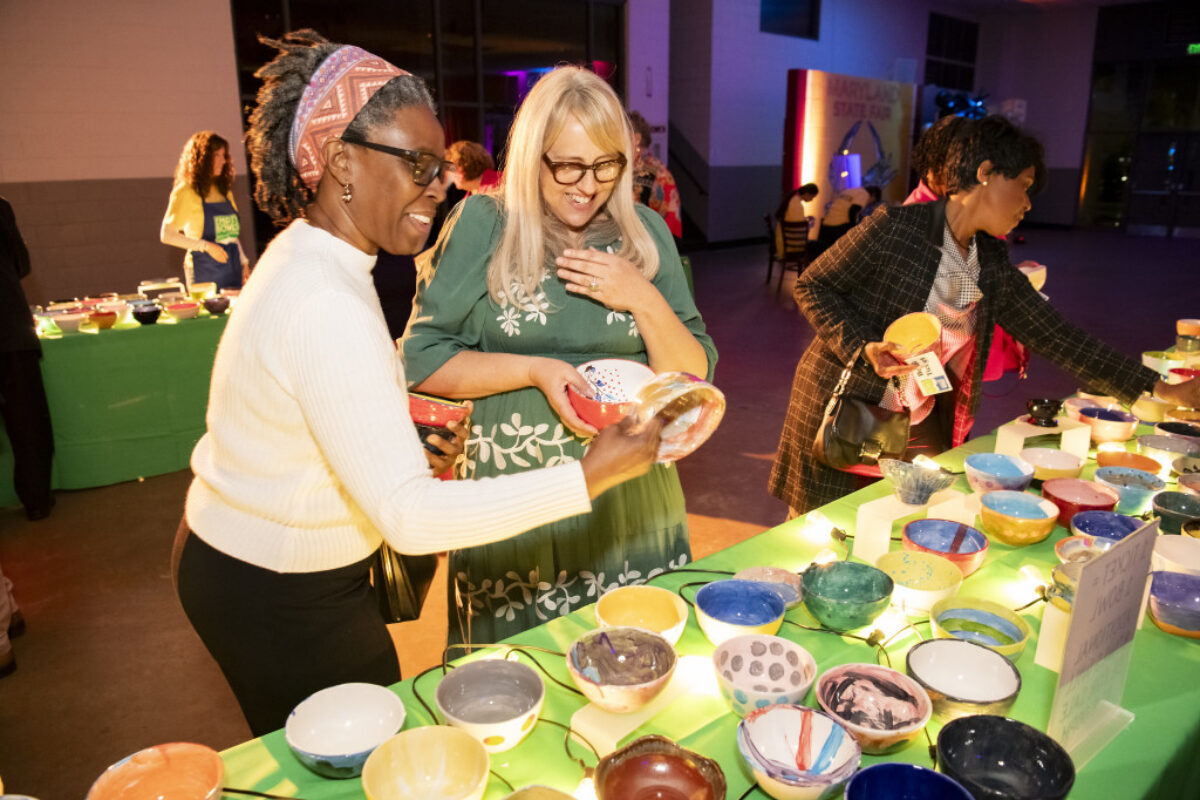 mpty Bowls Candlelight and Clay
